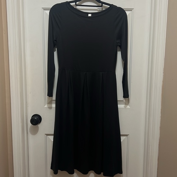 New! 24/7 Midi Length Fit n Flare Pocket Dress - Picture 2 of 5